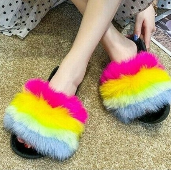 👣Faux Fur Colorblock Slippers footwear - Picture 1 of 16